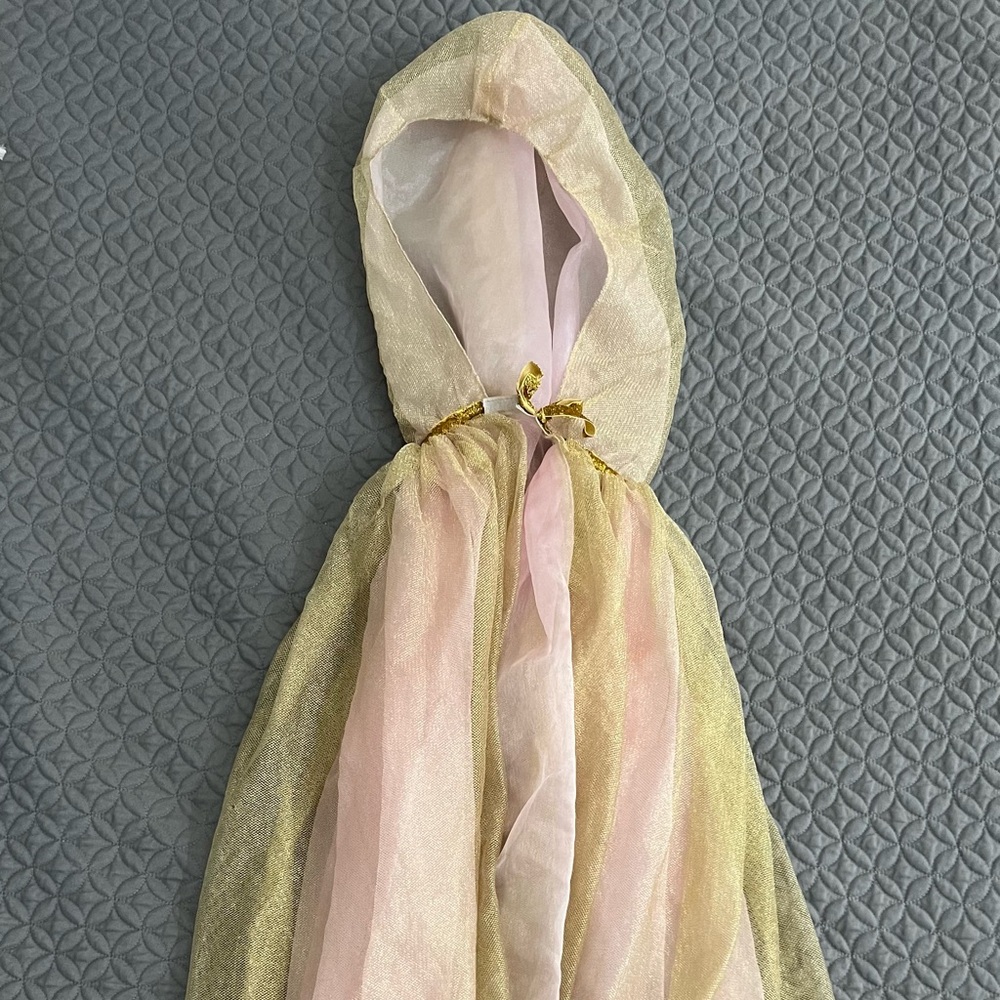 toddler or young girls gold and pink magical cape